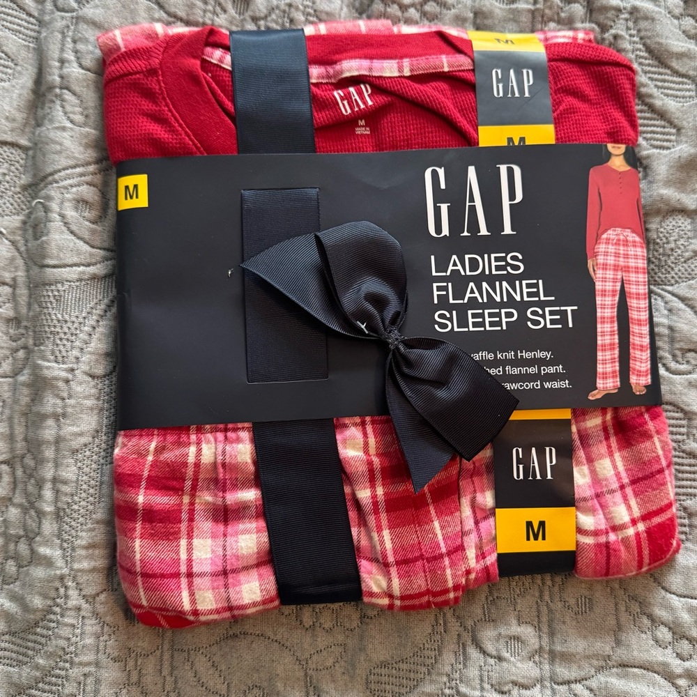 NWT GAP Red White Plaid Ladies Flannel Sleep Set Pajama M Waffle Shirt
